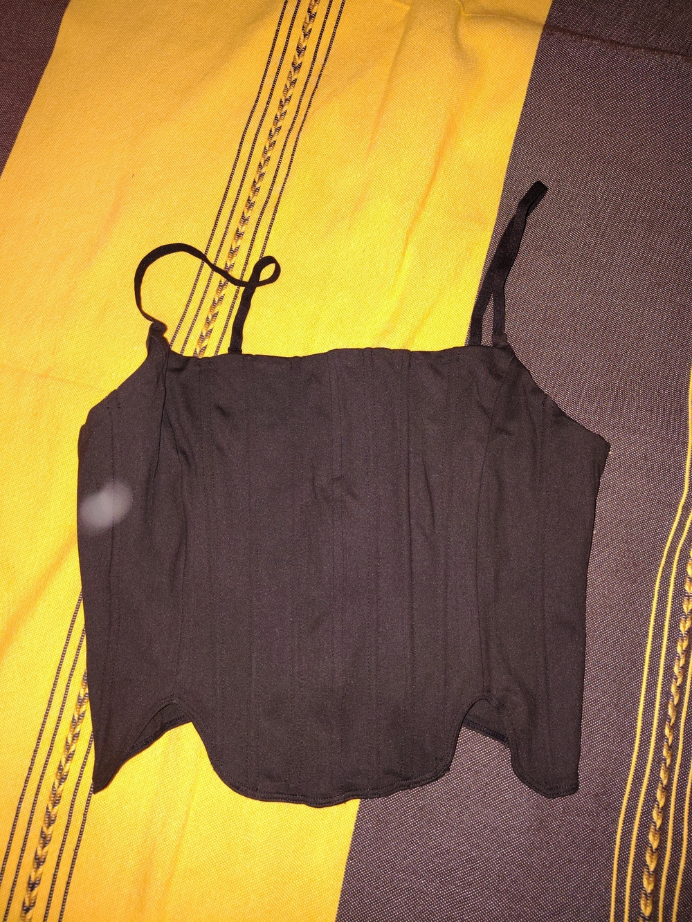 ReoRia Black Cropped Spaghetti Strap Top
